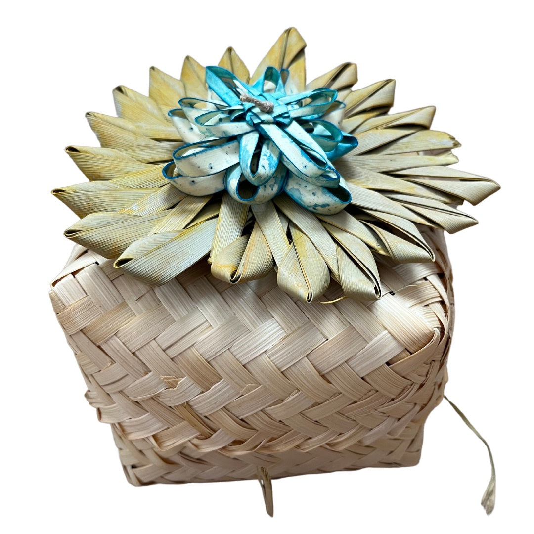 Caja de palma de flores