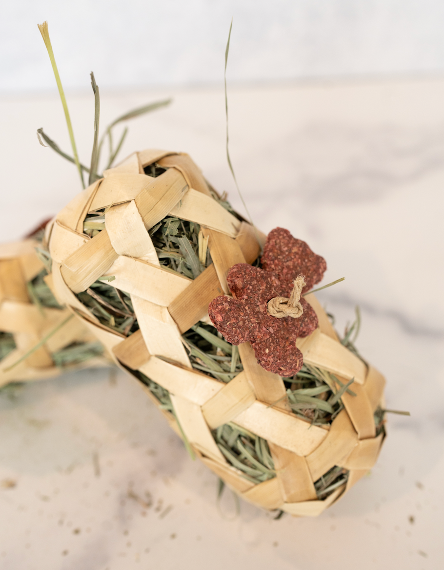 Honey Bear Hay Basket
